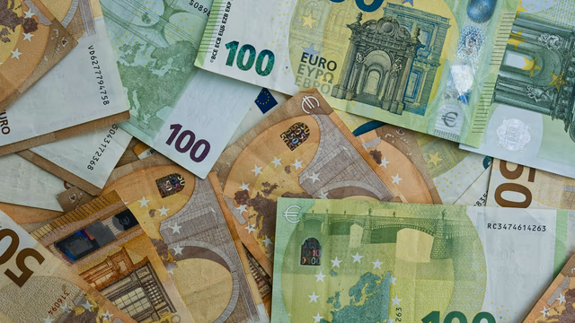 Bargeld beim Gebrauchtwagenkauf: Deswegen hilft es nicht